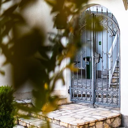 Apartment Franic Podstrana